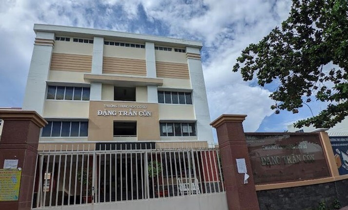 Choáng vì bị trường truy thu cả chục triệu đồng 'mô hình tiên tiến'