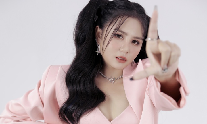 Chủ nhân bản hit ‘Sánh duyên’: Làm mẹ đơn thân không cho phép tôi sống tùy ý