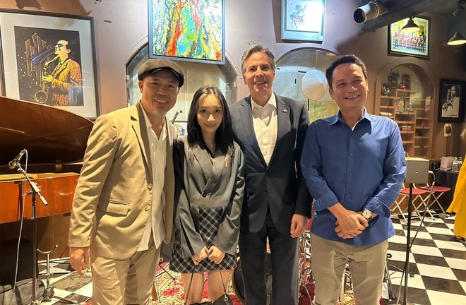 Mỹ Anh: 'Biểu diễn cùng bố trước Ngoại trưởng Mỹ là điều rất đặc biệt'