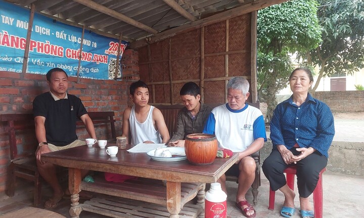 Thương cảm vợ chồng cựu chiến binh 63 tuổi vất vả nuôi 4 con, cháu khuyết tật 