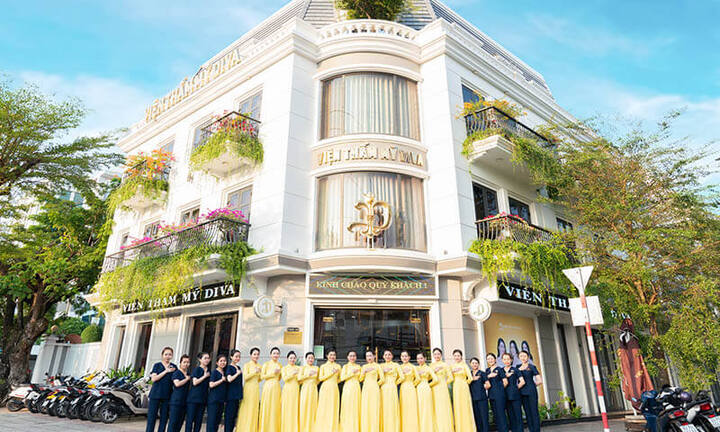 Liệu trình điều trị mụn an toàn, hiệu quả tại Viện thẩm mỹ DIVA