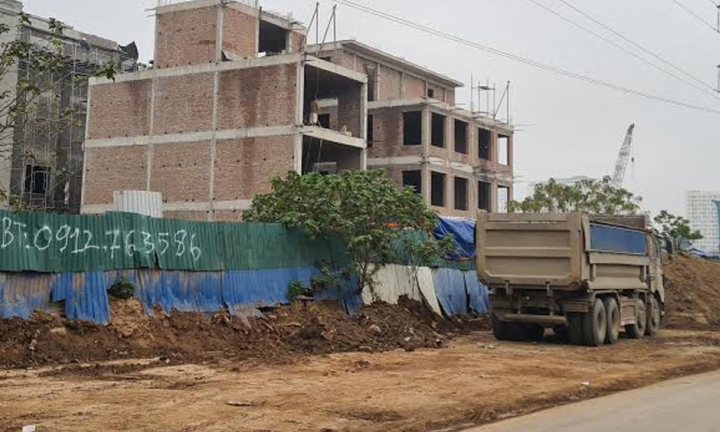 Văn bản yêu cầu tạm dừng tách thửa của Hà Nội bị Bộ Tư pháp 'tuýt còi'