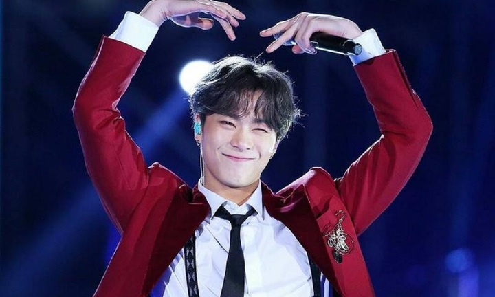 Ca sĩ Moonbin (Astro) đột ngột qua đời ở tuổi 25