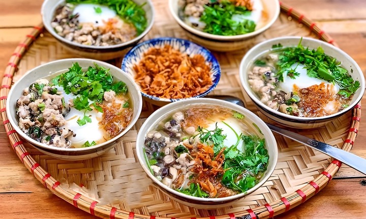 Bánh đúc nóng Hà Nội – Hương vị của mùa đông