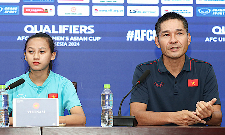 HLV Akira: Tìm thông tin đối thủ U17 Việt Nam trên mạng quá khó