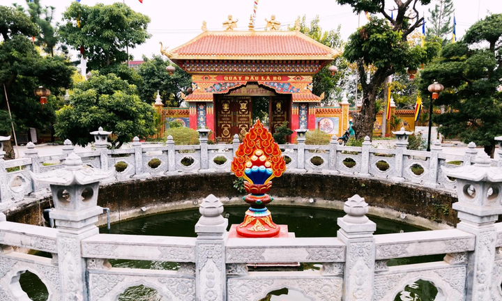 Ngôi chùa Tây Tạng độc nhất tại Hà Nội