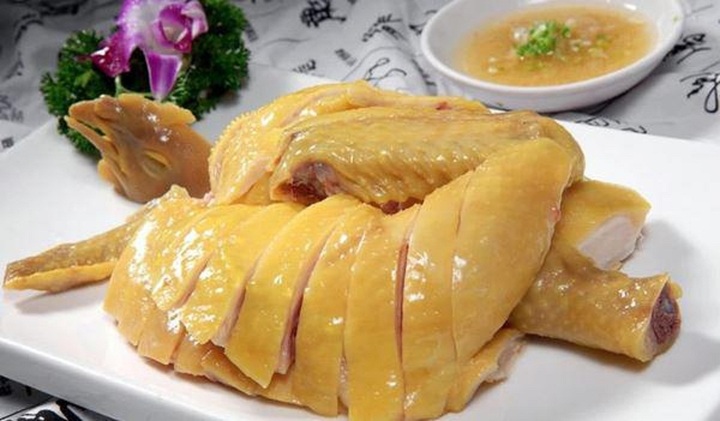 3 loại gia vị để luộc thịt gà ngon ngọt, da vàng óng và không bị nứt