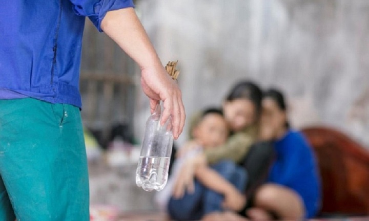 Hiệu trưởng ở Quảng Ngãi bị con gái tố bạo lực gia đình