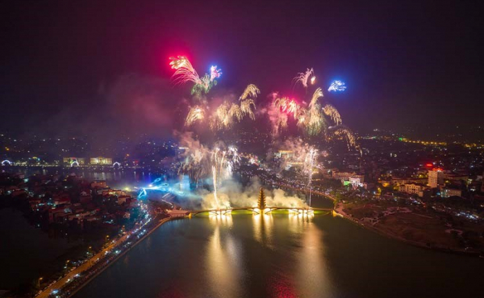 Phú Thọ bắn pháo hoa dịp Giỗ tổ Hùng Vương 