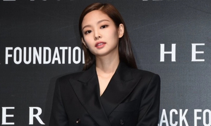 Jennie, Suzy và dàn sao nữ Hàn ưa chuộng kiểu tóc nào khi mặc vest?