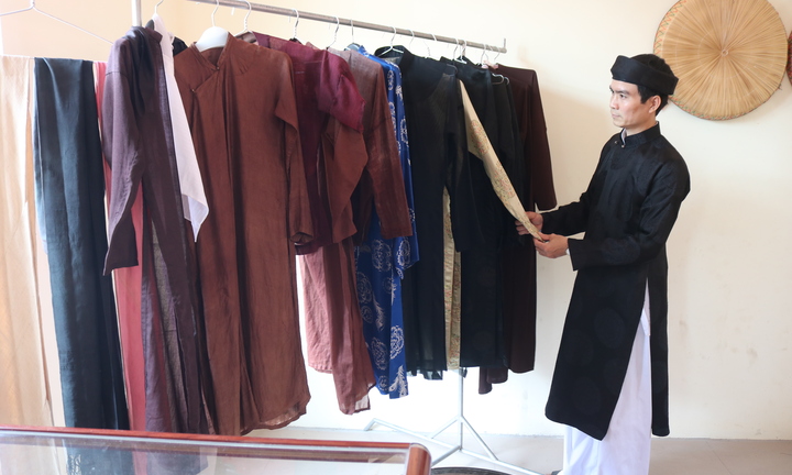 Người góp phần bảo tồn di sản Quan họ Bắc Ninh bằng những kỷ vật