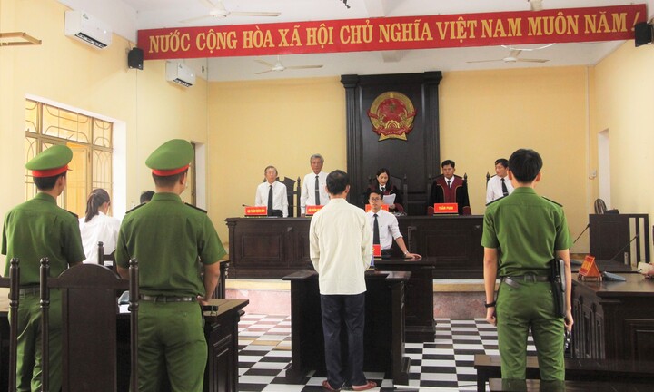 Kẻ sàm sỡ con gái nhân tình ở Quảng Nam lĩnh 13 năm tù