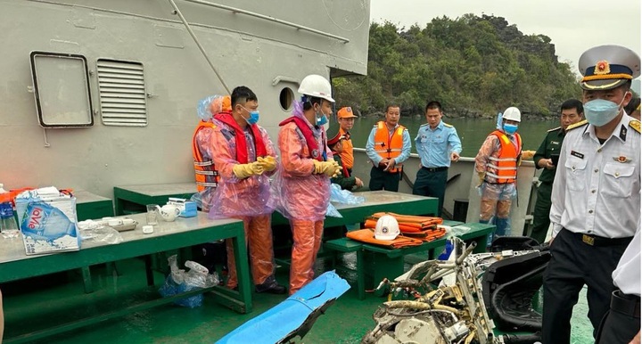 Trực thăng Bell 505 rơi ở vịnh Hạ Long: Đề xuất lập Ủy ban điều tra