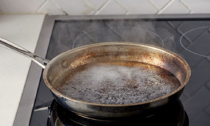 Mẹo giúp hạn chế tình trạng tình trạng nồi chảo cháy khét khi nấu ăn