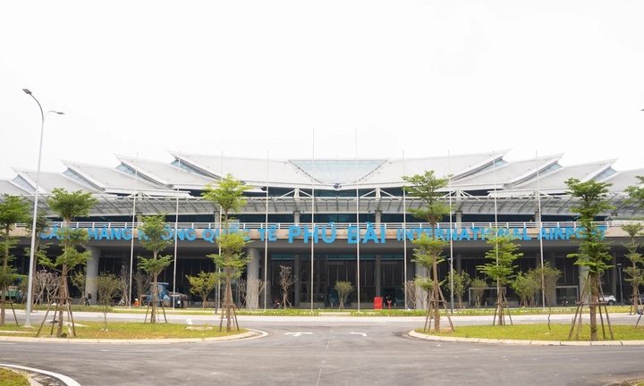 Đưa nhà ga hàng không 2.200 tỷ mang kiến trúc cung đình Huế vào sử dụng