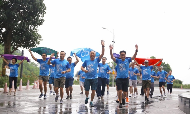 CMC cùng cộng đồng chạy bộ gây dựng quỹ phẫu thuật nụ cười