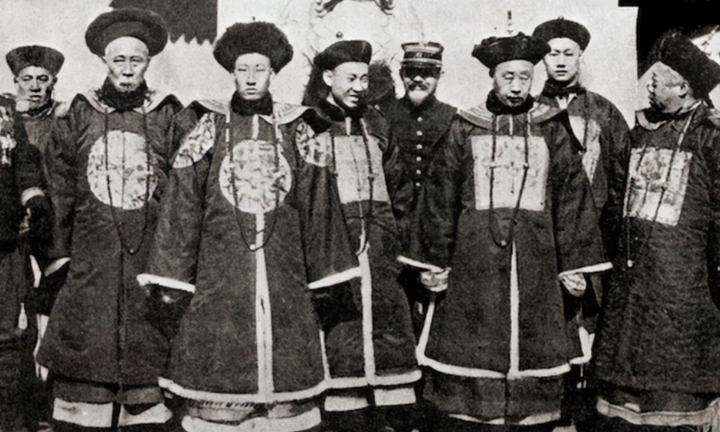 Sau khi nhà Thanh sụp đổ, hoàng tộc Ái Tân Giác La đã đi đâu?