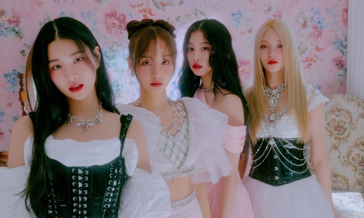 Thần tượng Kpop qua thời chỉ là những con rối