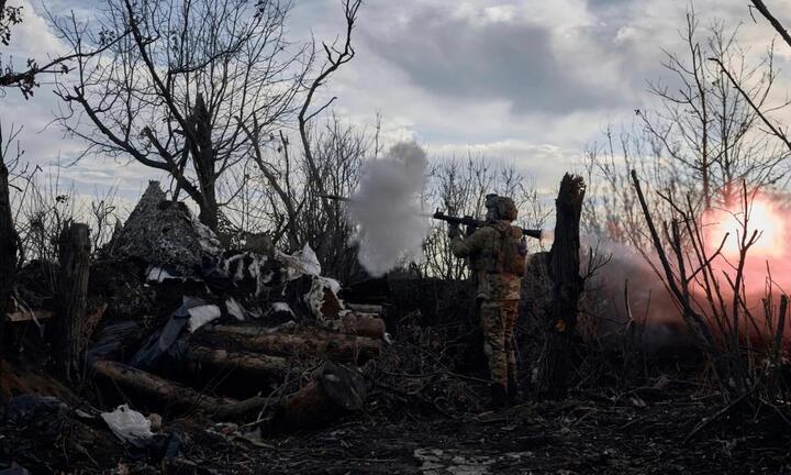 Ukraine tuyên bố phá hủy 6 xe tăng và xe thiết giáp, 3 khẩu pháo, 4 UAV của Nga