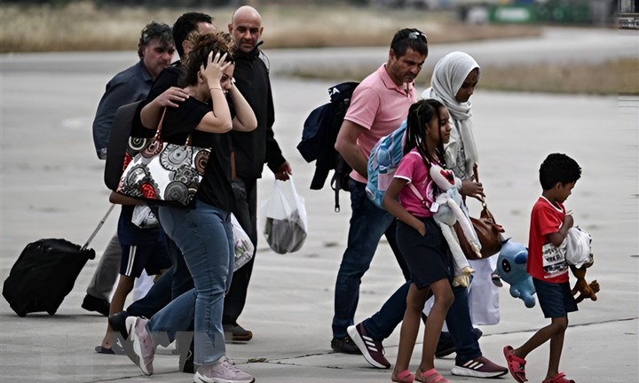 Mỹ bắt đầu sơ tán công dân khỏi Sudan