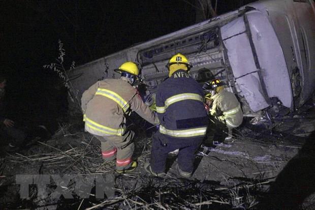 Mexico: Xe buýt lao xuống vực, ít nhất 18 người thiệt mạng 
