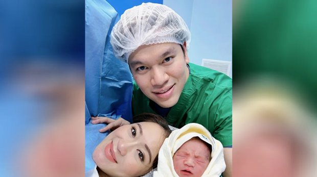 Ứng cử viên Thủ tướng Thái Lan sinh bé trai đầu lòng