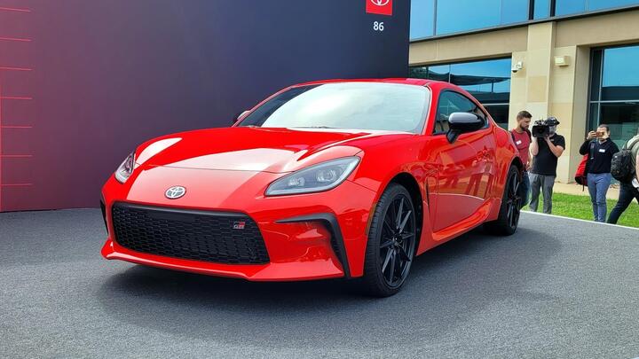 10 mẫu xe thể thao đang có giá rẻ nhất