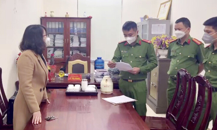 Bộ GD-ĐT lên tiếng vụ nữ giám đốc nhận 5 năm tù vì gây thiệt hại 45 triệu đồng