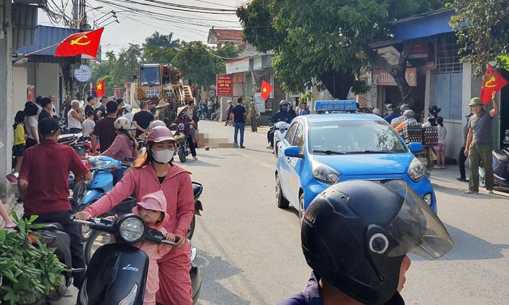 Hải Phòng: Xe cẩu va chạm xe máy, một người chết tại chỗ