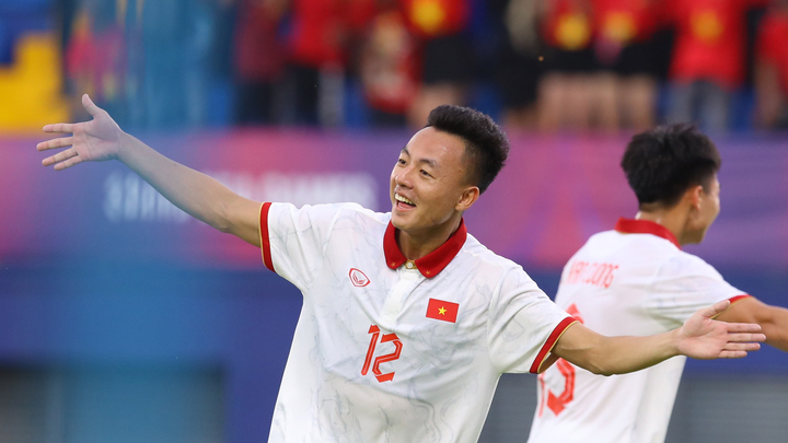 Bảng xếp hạng bóng đá SEA Games 32: U22 Việt Nam xếp sau U22 Thái Lan 