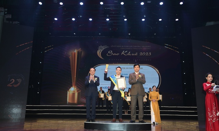 MobiFone vinh dự nhận 5 giải thưởng Sao Khuê 2023