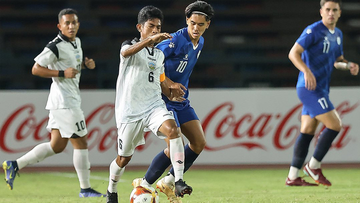 CĐV Việt Nam ngỡ ngàng xem U22 Timor Leste ban bật như Man City, Barcelona