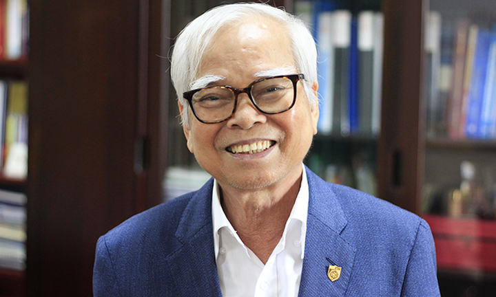 Nhà giáo dành cả cuộc đời xây dựng trường học hạnh phúc