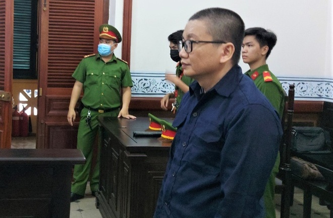 Cựu công an giả mạo văn bản tố tụng bị phạt 7 năm 6 tháng tù