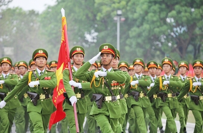 Đề xuất tăng ngay tuổi nghỉ hưu của sĩ quan, hạ sĩ quan Công an nhân dân