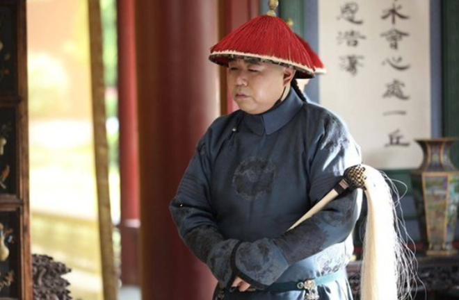 Tại sao thái giám trong cung luôn kè kè cây phất trần?