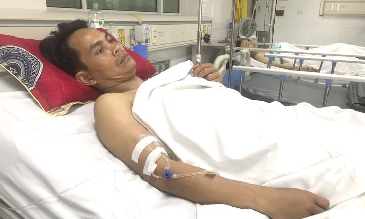 Chồng cô giáo gặp nạn ở Hà Giang không dám ngủ, ám ảnh phút gọi vợ trong vô vọng