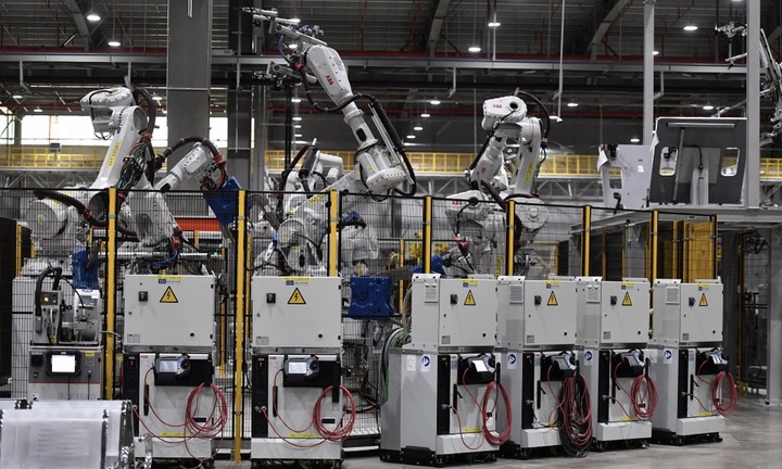 Gia hạn nộp thuế tiêu thụ đặc biệt ô tô sản xuất trong nước đến 20/11/2023