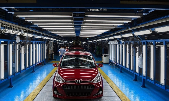 Thị trường ô tô ảm đạm chờ được kích cầu