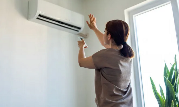 Vì sao không nên đóng kín cửa khi bật điều hòa?