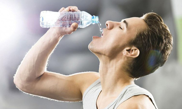 Dấu hiệu cơ thể bạn đang mất nước 