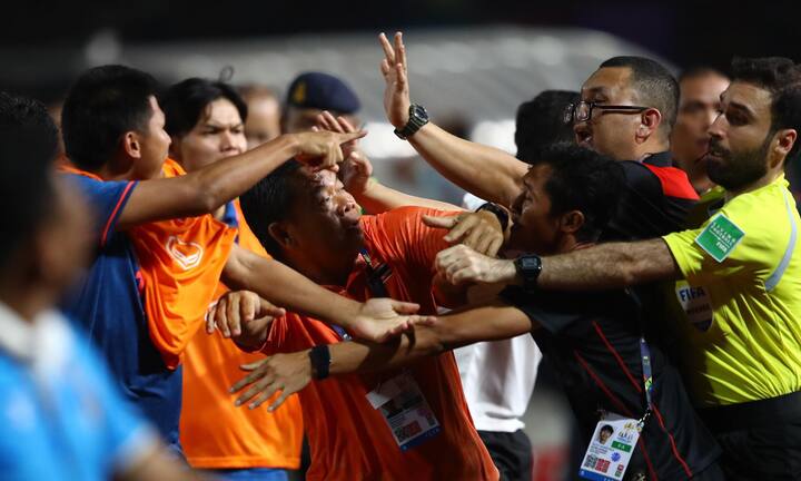 Cận cảnh U22 Thái Lan, U22 Indonesia hỗn chiến nảy lửa chưa từng có ở SEA Games