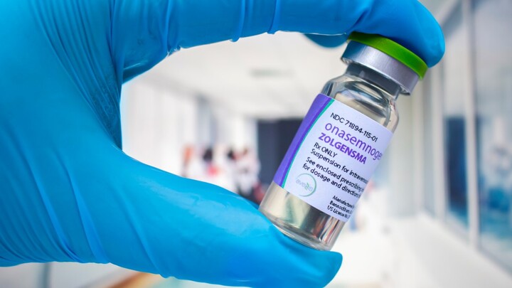 Vì sao thuốc Zolgensma đắt nhất thế giới, giá 50 tỷ đồng một liều?