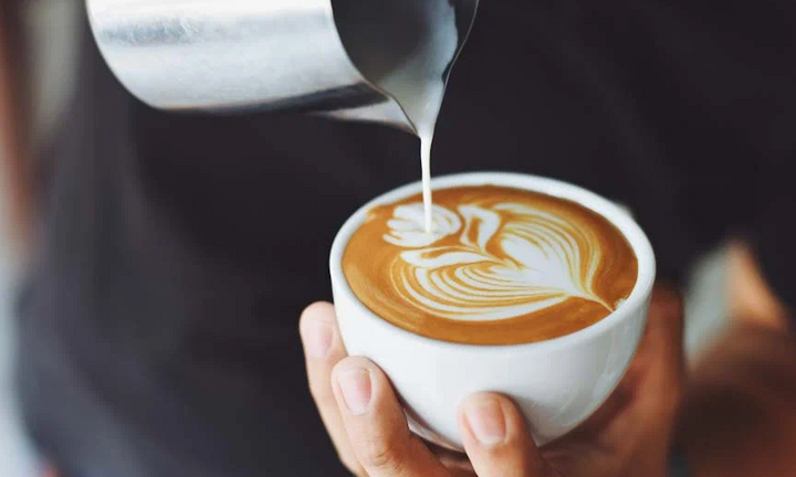 8 USD một cốc cà phê sữa mẹ ở Nga