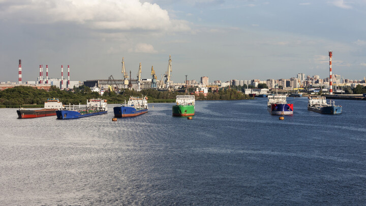 Xuất khẩu dầu của Nga tăng vọt