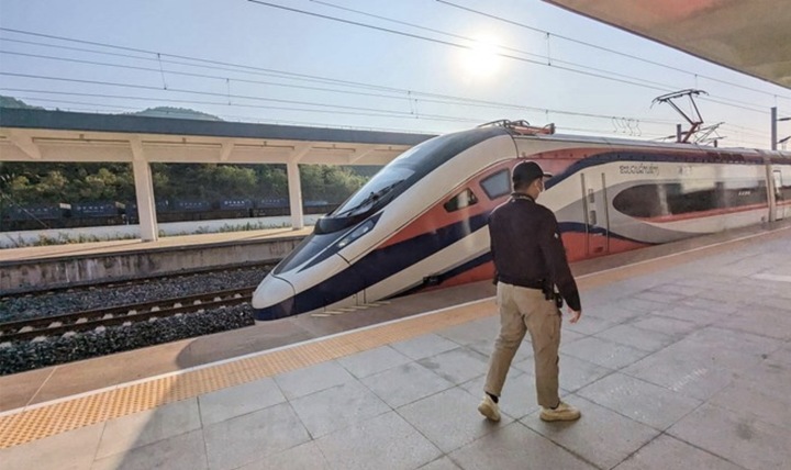 Bộ GTVT nghiên cứu 2 kịch bản làm đường sắt tốc độ cao Bắc - Nam