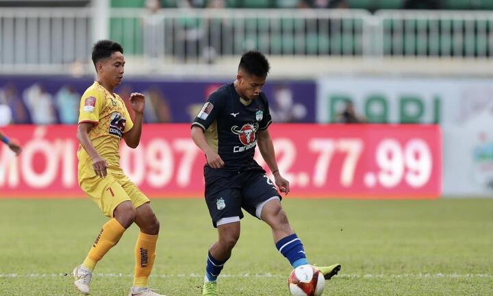 Hoàng Anh Gia Lai 2-2 Đông Á Thanh Hóa: Rượt đuổi tỷ số hấp dẫn