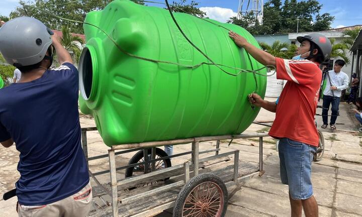 Mưa vàng 'giải cứu' vùng hạn mặn miền Tây