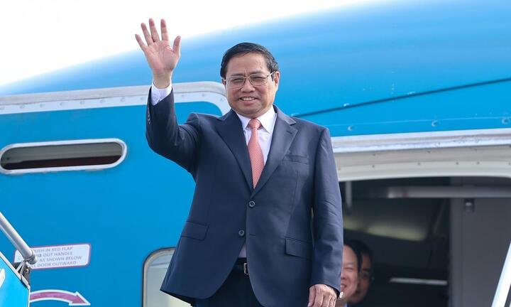 Thủ tướng Phạm Minh Chính lên đường tham dự Hội nghị Thượng đỉnh G7 mở rộng
