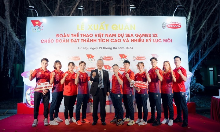 Acecook Việt Nam thưởng nóng cho vận động viên giành huy chương vàng SEA Games
